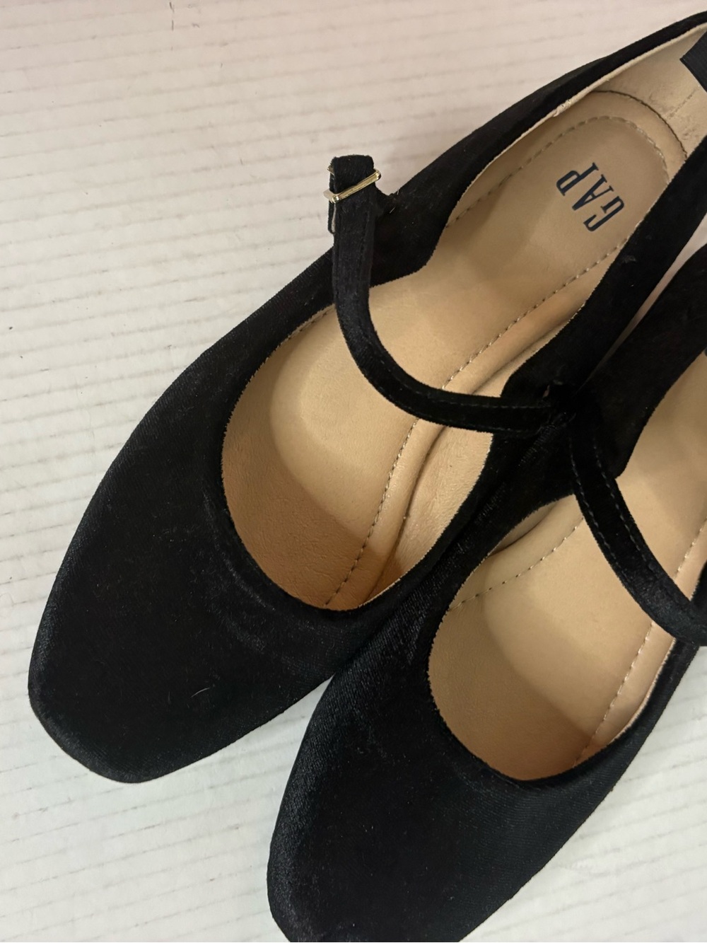 Mary Jane Faux Suede Velvet Ballet Strap Buckle Flats Size 8